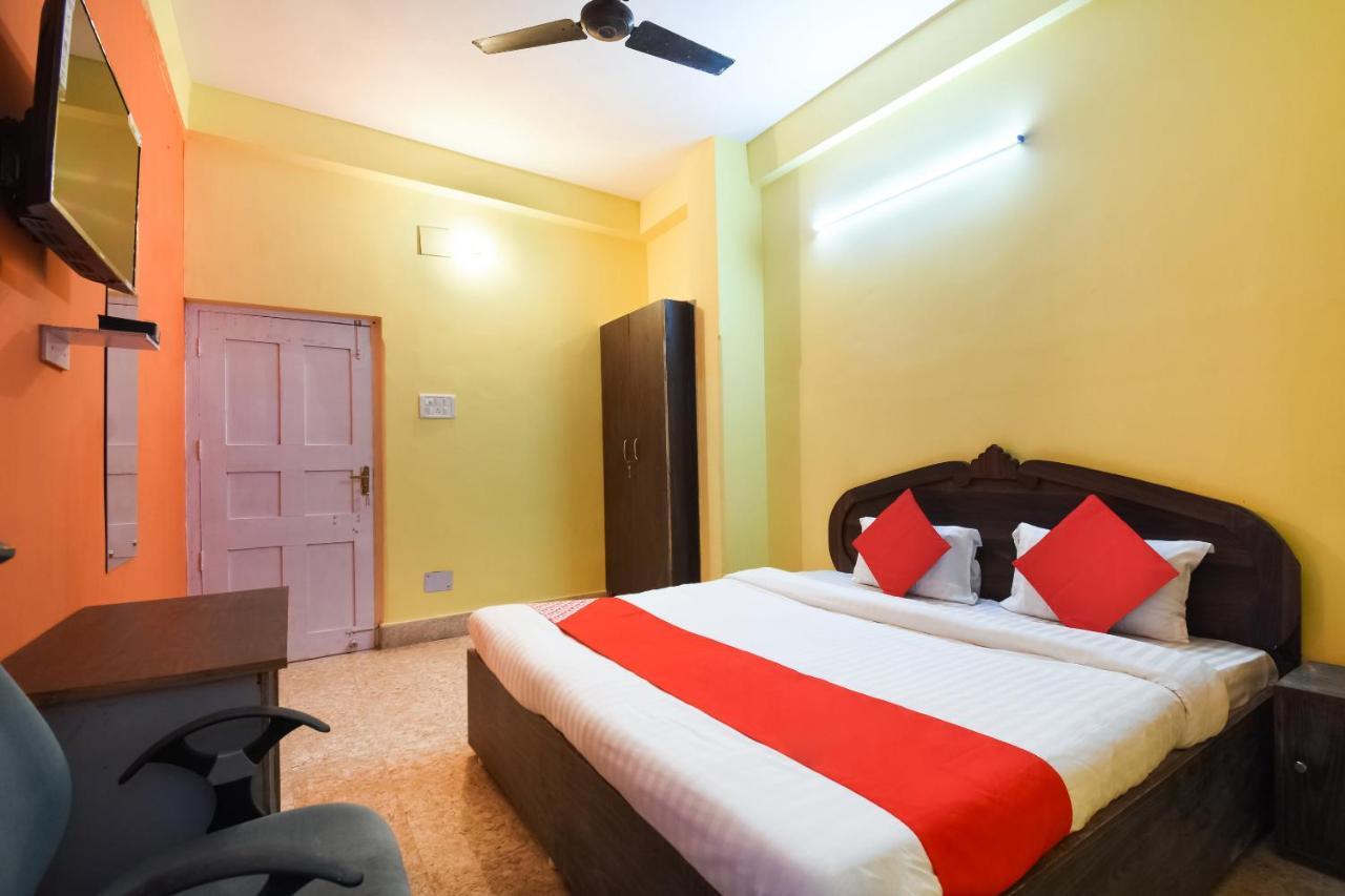 Hotel Oyo 60595 Happy Hut Kolkata